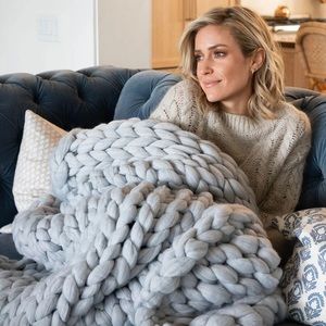 NWT Uncommon James Blanket